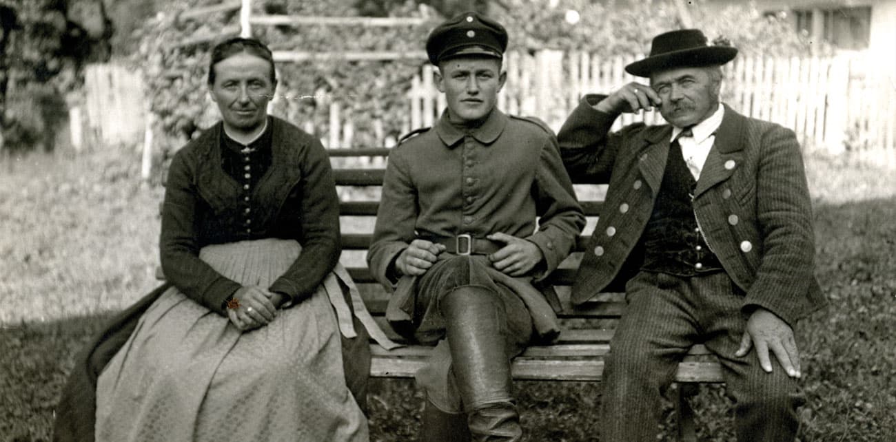 Slider Hofgeschichte Familienfoto