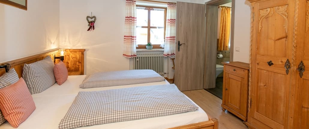 Geierstein Schlafzimmer 2