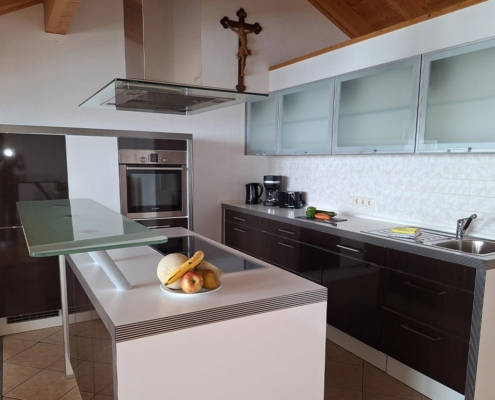 Panoramawohnung-grosszuegige-Kueche