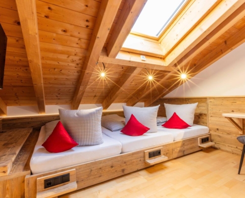 Schlafzimmer 3 der Ferienwohnung Panorama Blick in Lenggries