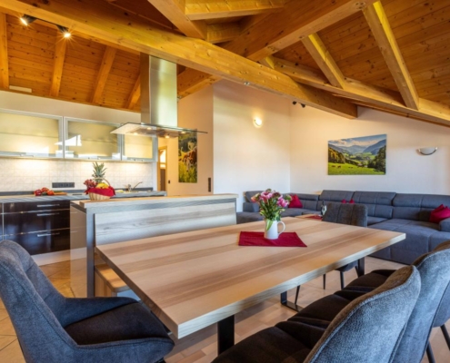Großer Wohnbereich der Ferienwohnung Panorama Blick in Lenggries